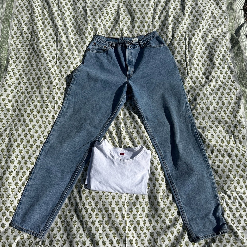 Levi’s Bundle - Includes Levi’s Plain White Tee A… - image 1